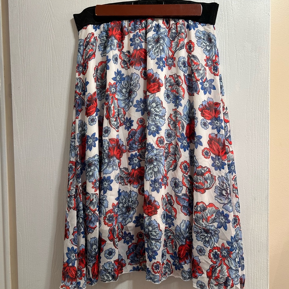 LuLaRoe Red White Blue Flower Jill Skirt